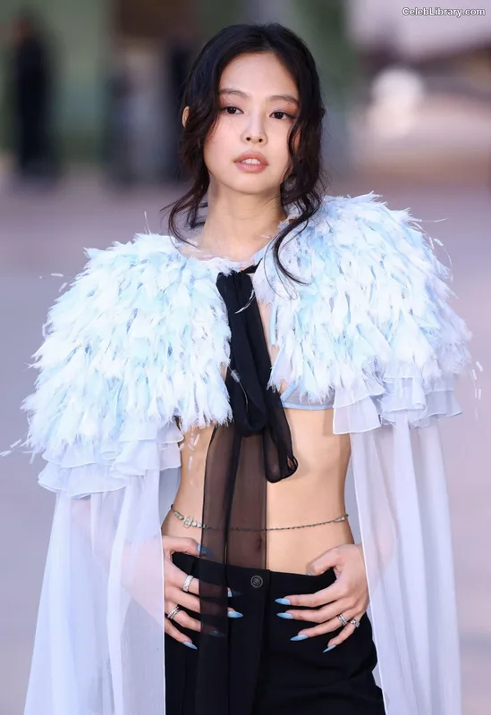 Jennie BLΛƆKPIИK (Blackpink) photo 4 of 3632
