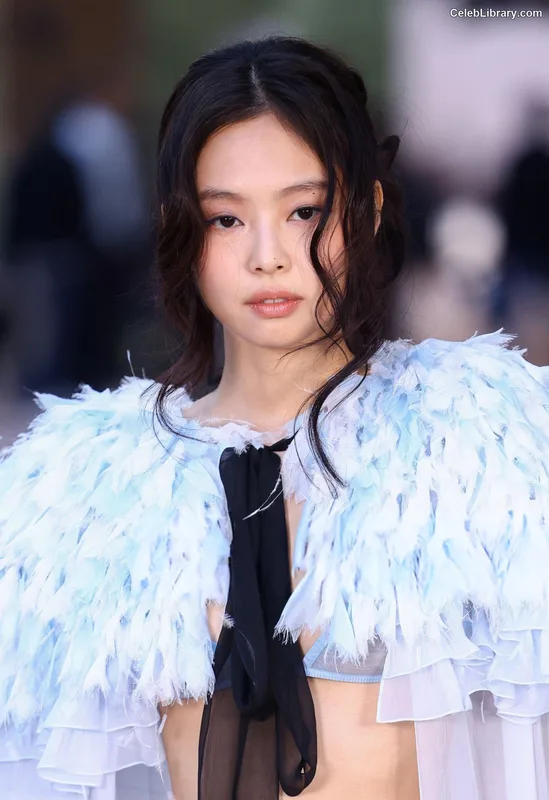 Jennie BLΛƆKPIИK (Blackpink) photo 20 of 3632