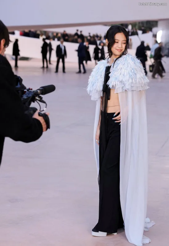 Jennie BLΛƆKPIИK (Blackpink) photo 22 of 3632