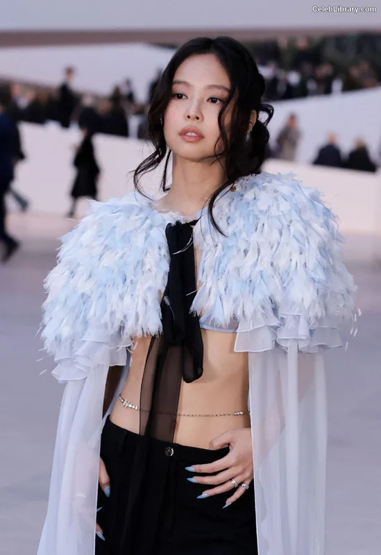 Jennie BLΛƆKPIИK (Blackpink) photo 10 of 3632