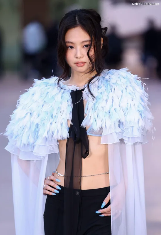 Jennie BLΛƆKPIИK (Blackpink) photo 4 of 3632