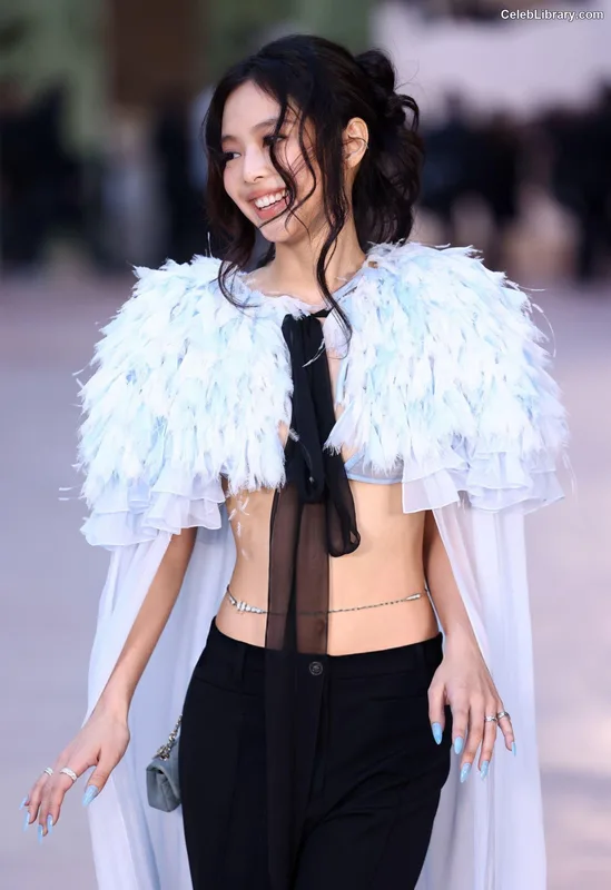 Jennie BLΛƆKPIИK (Blackpink) photo 5 of 3632