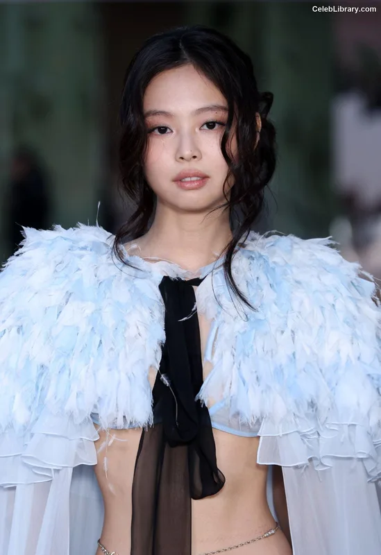Jennie BLΛƆKPIИK (Blackpink) photo 8 of 3632