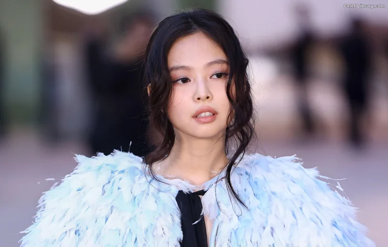 Jennie BLΛƆKPIИK (Blackpink) photo 24 of 3632