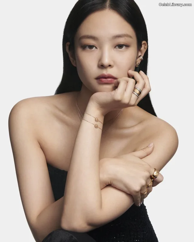 Jennie  BLΛƆKPIИK (Blackpink) photo 5 of 3632
