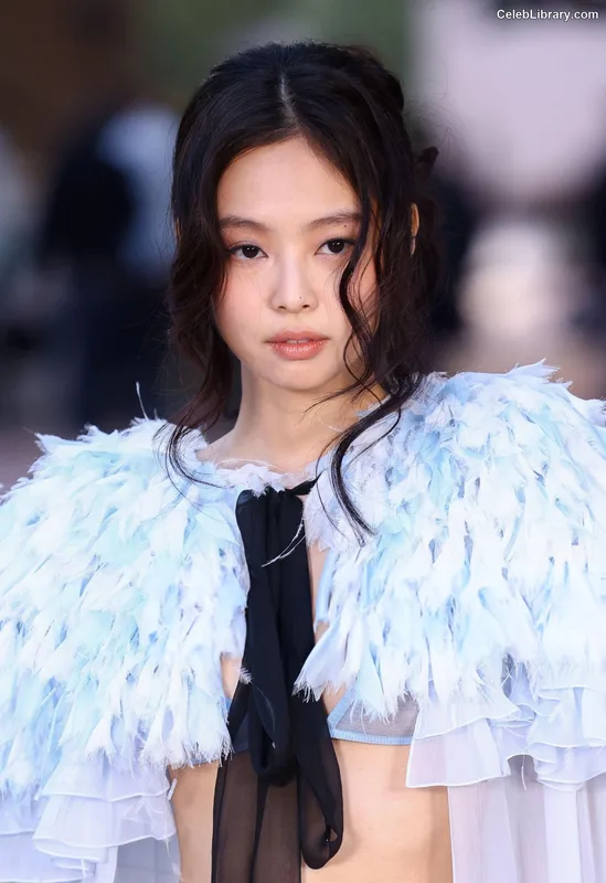 Jennie  BLΛƆKPIИK (Blackpink) photo 13 of 3632