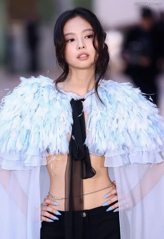 Jennie  BLΛƆKPIИK (Blackpink) photo 15 of 3632