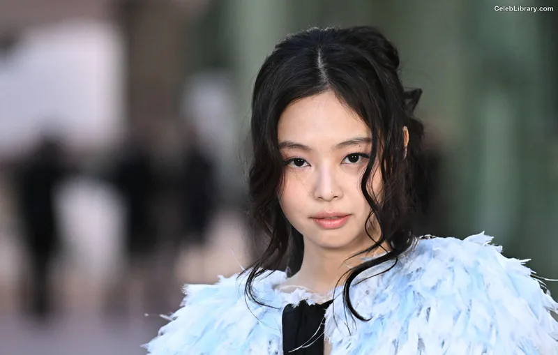 Jennie  BLΛƆKPIИK (Blackpink) photo 18 of 3632