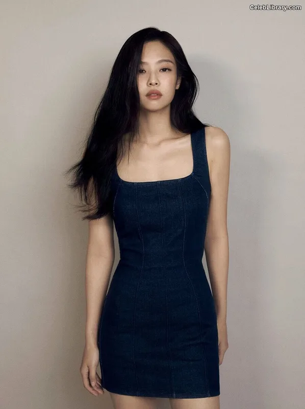Jennie  BLΛƆKPIИK (Blackpink) photo 5 of 3632