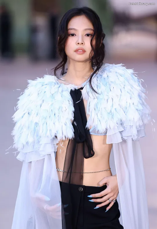 Jennie  BLΛƆKPIИK (Blackpink) photo 13 of 3632