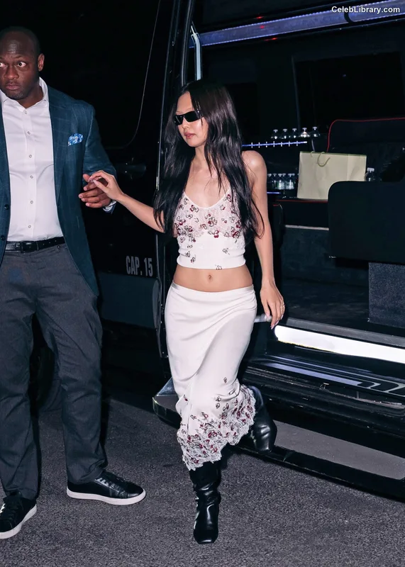 Jennie BLΛƆKPIИK (Blackpink) photo 21 of 3632