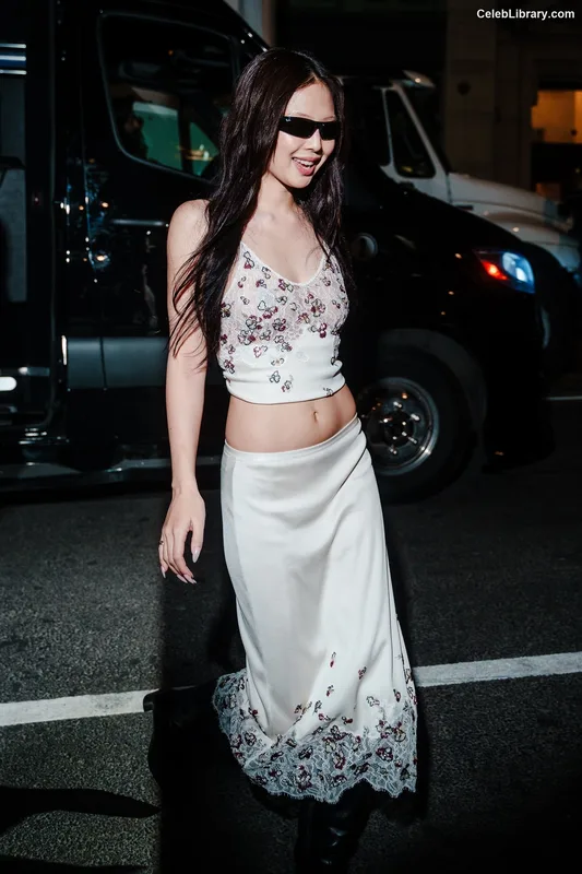 Jennie BLΛƆKPIИK (Blackpink) photo 24 of 3632