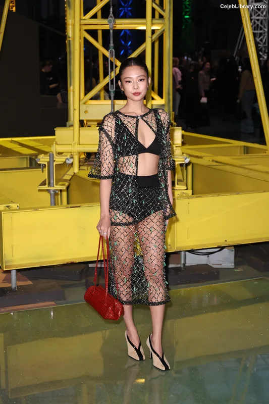 Jennie BLΛƆKPIИK (Blackpink) photo 1 of 3632