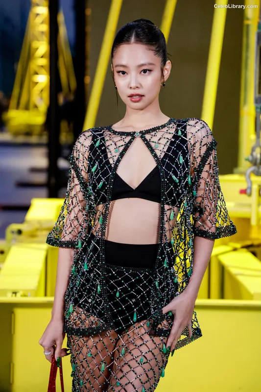 Jennie BLΛƆKPIИK (Blackpink) photo 6 of 3632