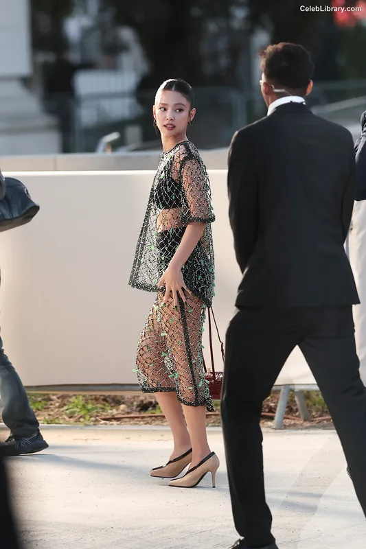 Jennie  BLΛƆKPIИK (Blackpink) photo 2 of 3632