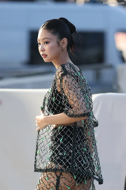 Jennie  BLΛƆKPIИK (Blackpink) photo 10 of 3632