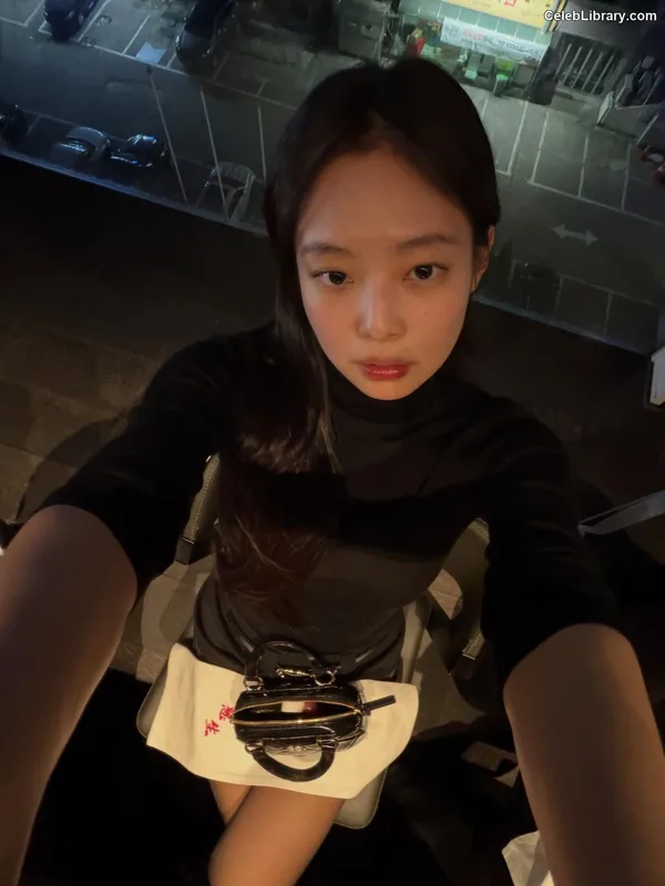 Jennie  BLΛƆKPIИK (Blackpink) photo 21 of 3632