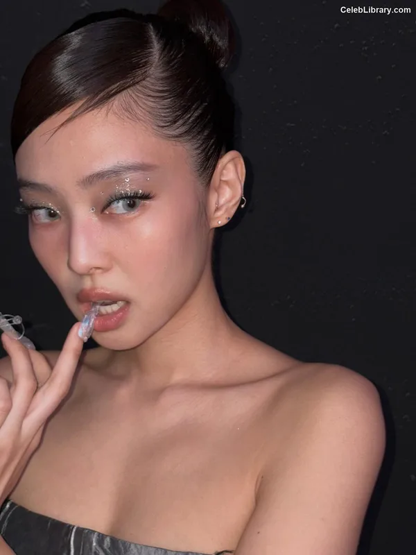 Jennie  BLΛƆKPIИK (Blackpink) photo 6 of 3632