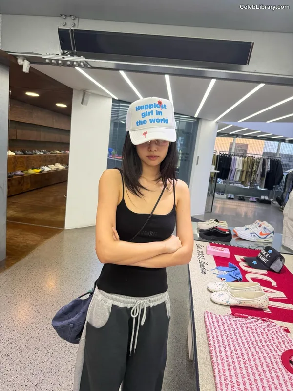 Jennie  BLΛƆKPIИK (Blackpink) photo 18 of 3632