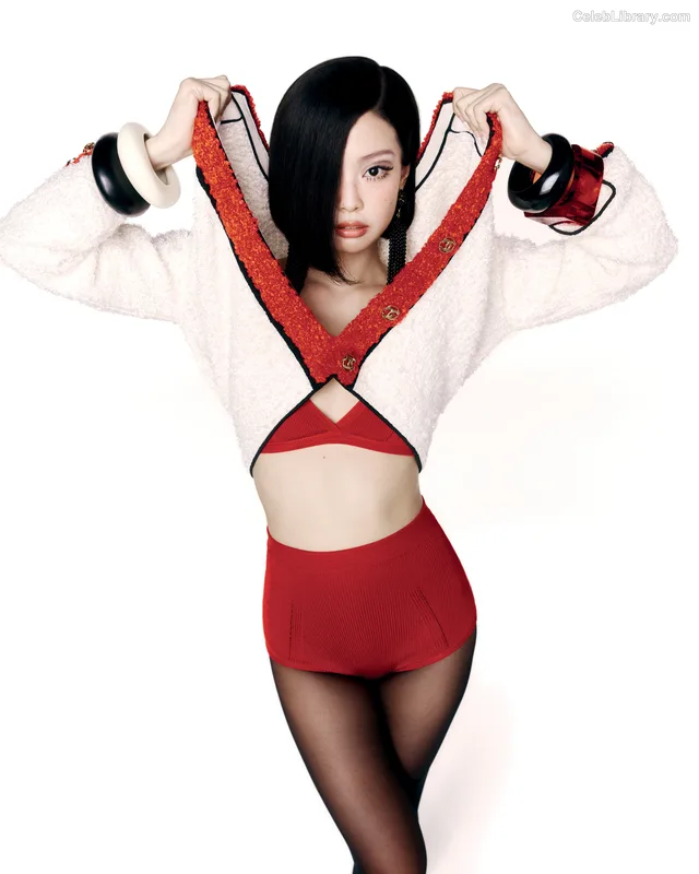 Jennie  BLΛƆKPIИK (Blackpink) photo 4 of 3632