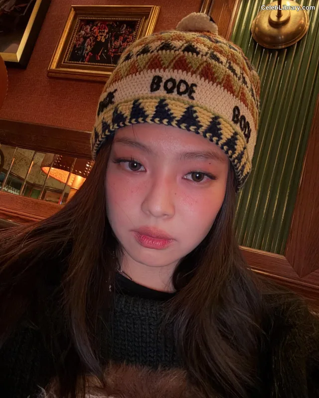 Jennie  BLΛƆKPIИK (Blackpink) photo 24 of 3632