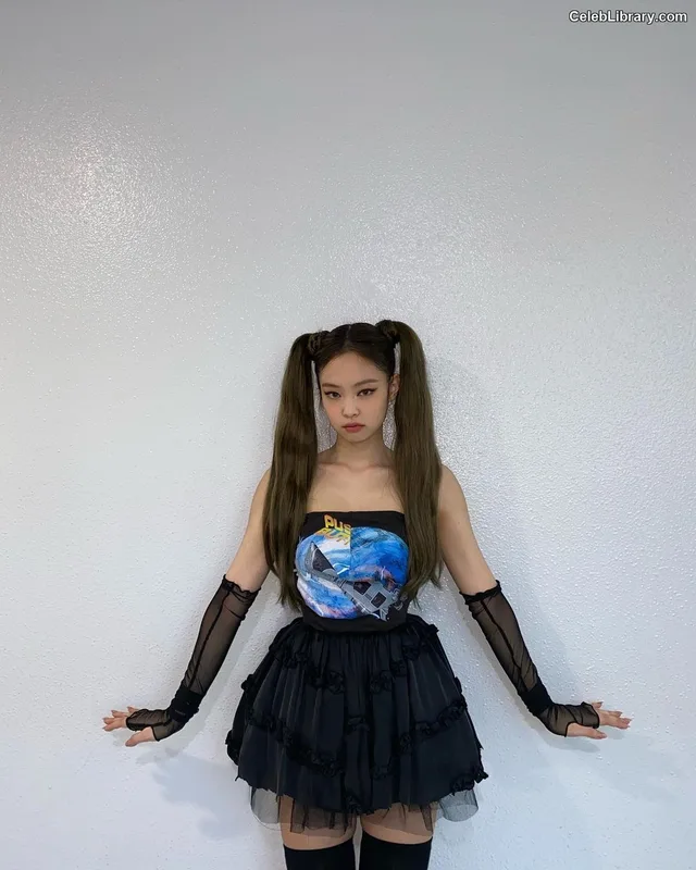 Jennie  BLΛƆKPIИK (Blackpink) photo 6 of 3632