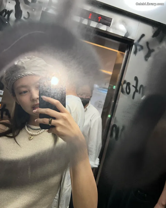 Jennie  BLΛƆKPIИK (Blackpink) photo 15 of 3632
