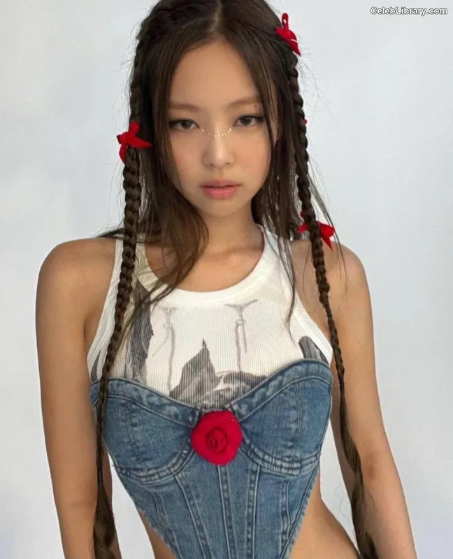 Jennie  BLΛƆKPIИK (Blackpink) photo 23 of 3632