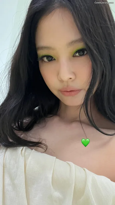 Jennie  BLΛƆKPIИK (Blackpink) photo 8 of 3632