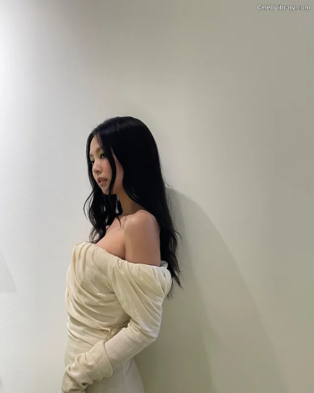 Jennie  BLΛƆKPIИK (Blackpink) photo 12 of 3632
