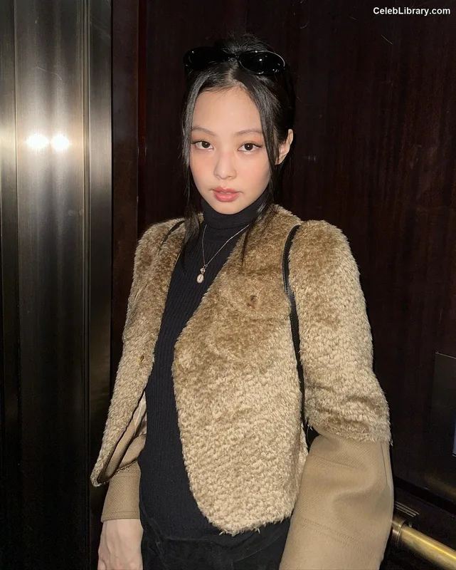 Jennie BLΛƆKPIИK (Blackpink) photo 5 of 3632