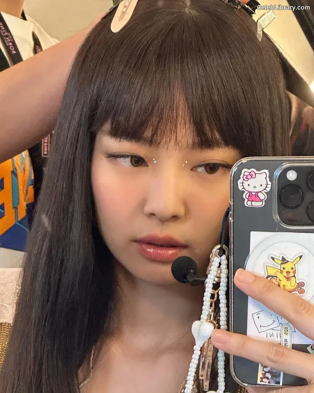 Jennie BLΛƆKPIИK (Blackpink) photo 19 of 3632