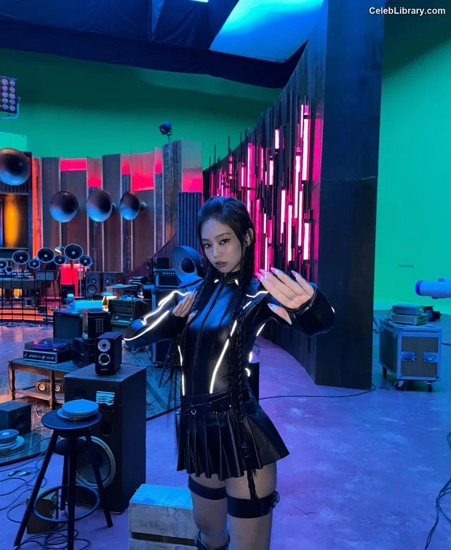 Jennie BLΛƆKPIИK (Blackpink) photo 14 of 3632