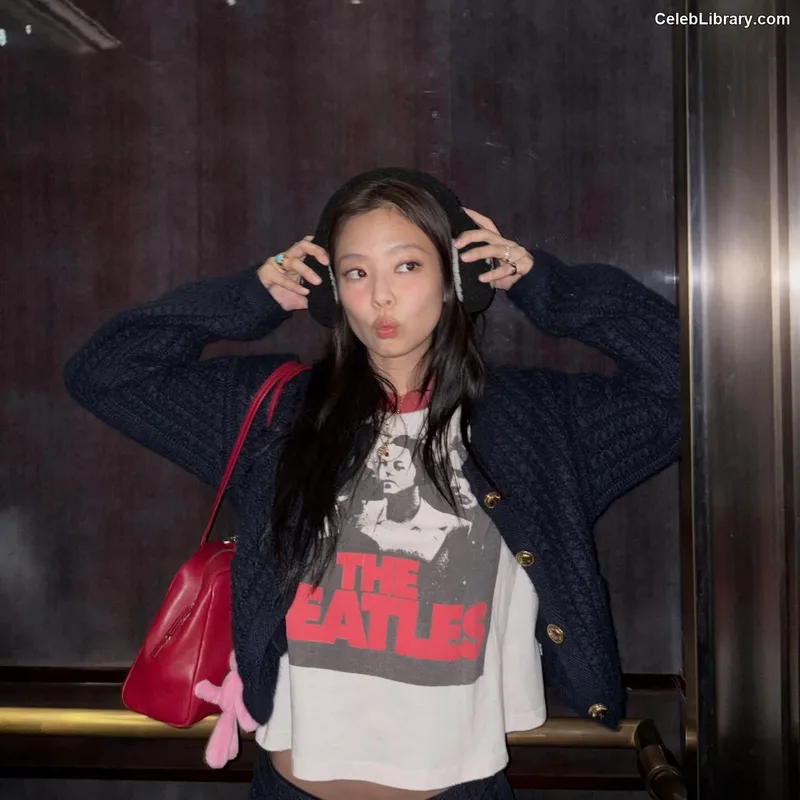 Jennie BLΛƆKPIИK (Blackpink) photo 23 of 3632