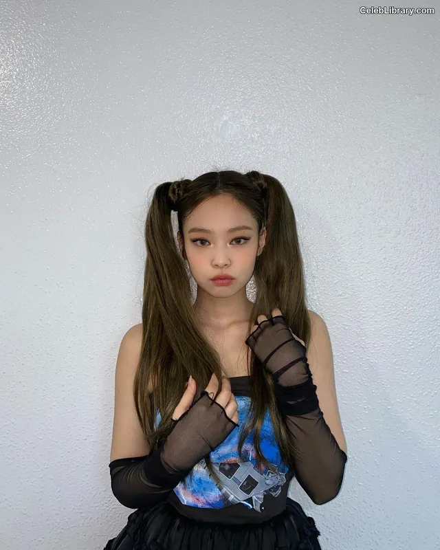 Jennie BLΛƆKPIИK (Blackpink) photo 19 of 3632