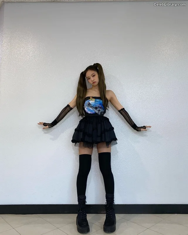 Jennie BLΛƆKPIИK (Blackpink) photo 24 of 3632