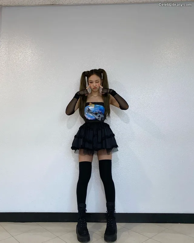 Jennie BLΛƆKPIИK (Blackpink) photo 3 of 3632