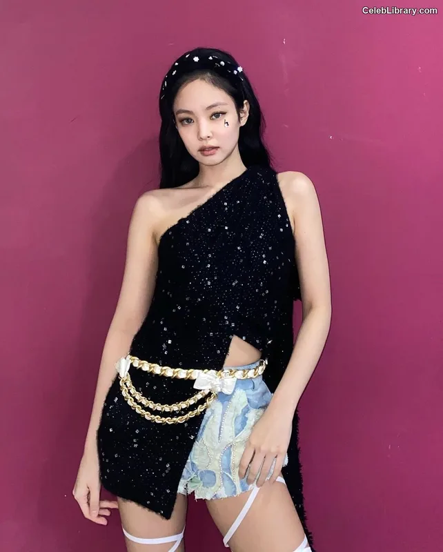 Jennie BLΛƆKPIИK (Blackpink) photo 6 of 3632