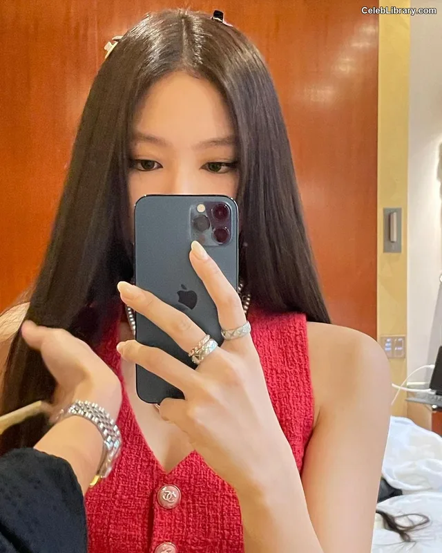 Jennie BLΛƆKPIИK (Blackpink) photo 7 of 3632