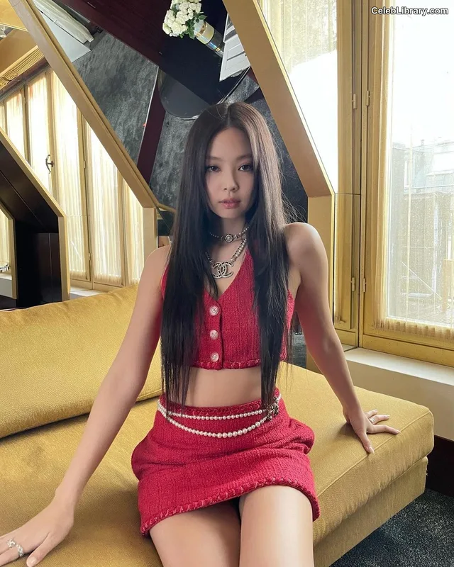 Jennie BLΛƆKPIИK (Blackpink) photo 12 of 3632