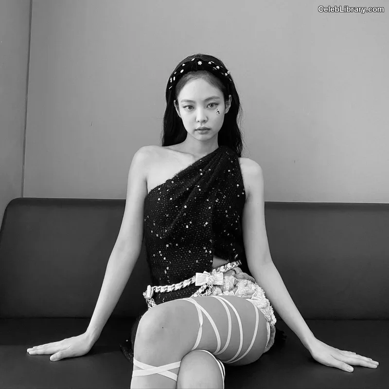 Jennie BLΛƆKPIИK (Blackpink) photo 14 of 3632