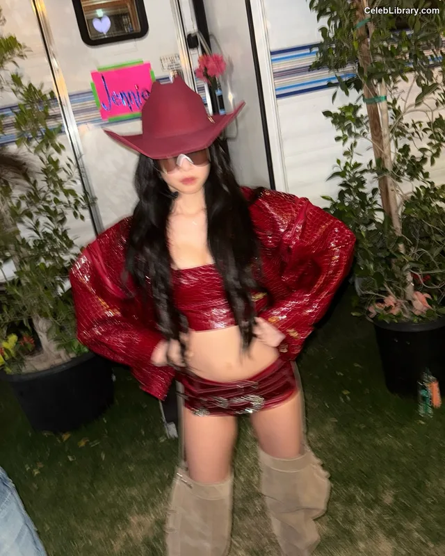 Jennie BLΛƆKPIИK (Blackpink) photo 24 of 3632