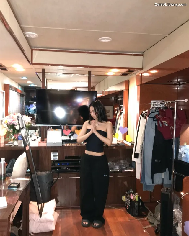 Jennie BLΛƆKPIИK (Blackpink) photo 18 of 3632