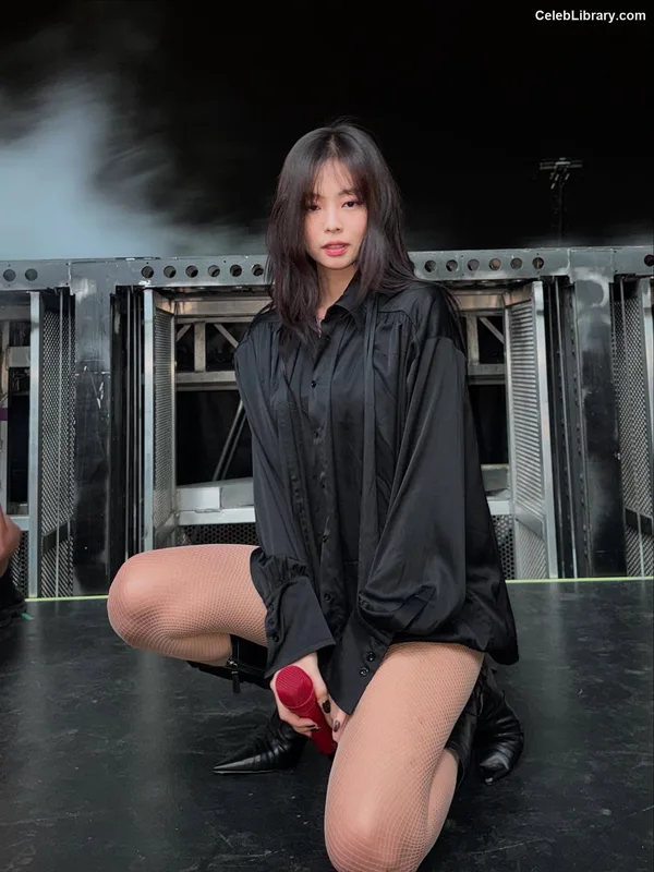 Jennie  BLΛƆKPIИK (Blackpink) photo 18 of 3632