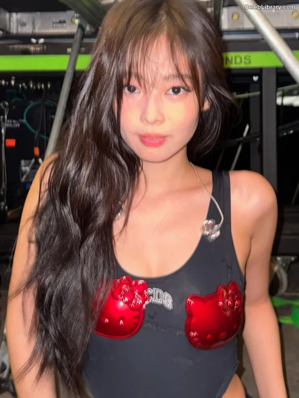 Jennie  BLΛƆKPIИK (Blackpink) photo 19 of 3632