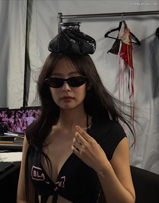 Jennie  BLΛƆKPIИK (Blackpink) photo 2 of 3632