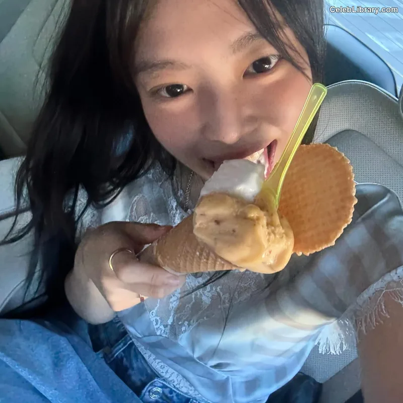 Jennie  BLΛƆKPIИK (Blackpink) photo 14 of 3632