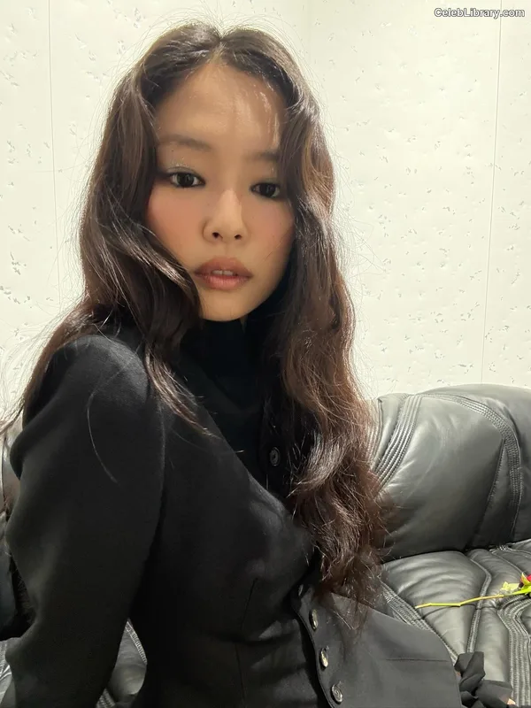 Jennie  BLΛƆKPIИK (Blackpink) photo 21 of 3632