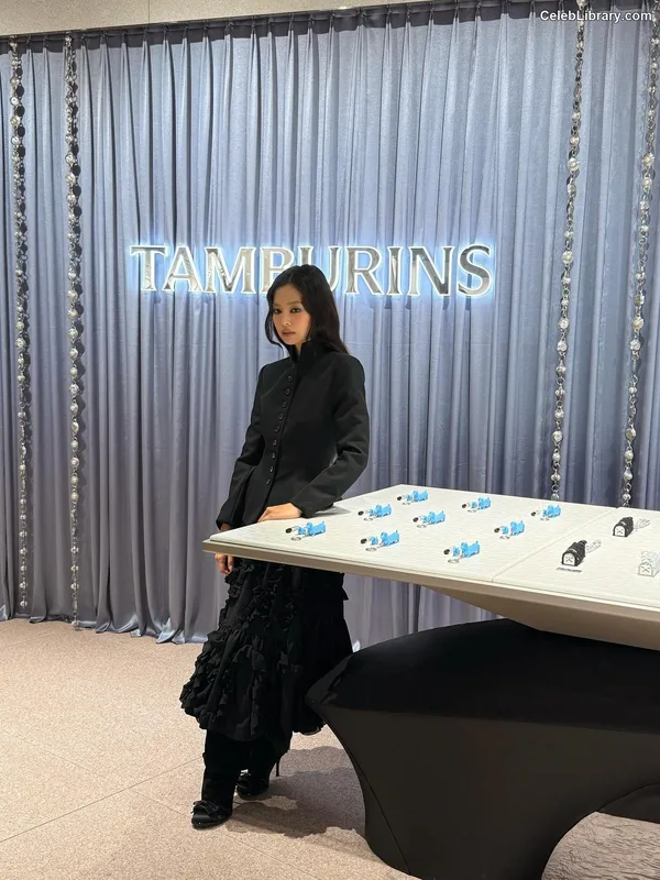 Jennie  BLΛƆKPIИK (Blackpink) photo 3 of 3632