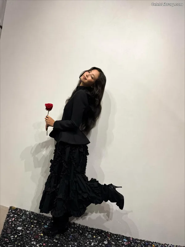 Jennie  BLΛƆKPIИK (Blackpink) photo 4 of 3632